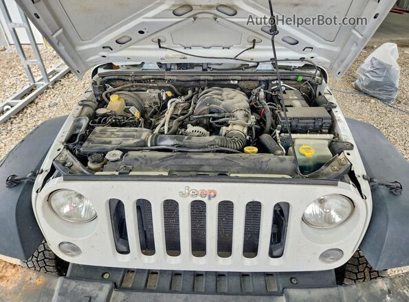 1C4BJWKG8GL232700 2016 JEEP WRANGLER White Vista del compartimento del motor