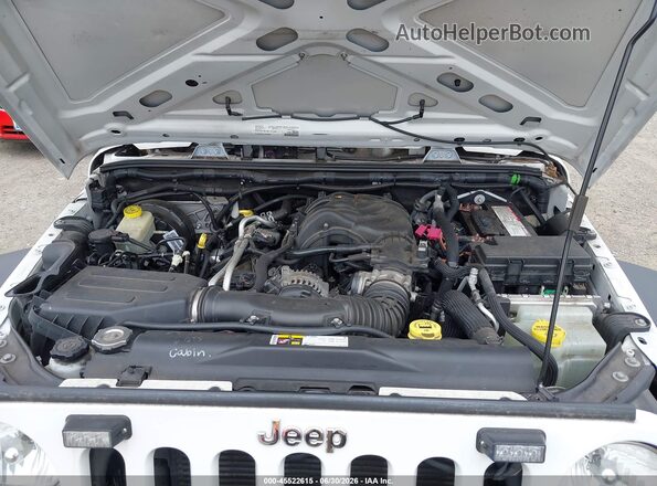 1C4BJWKGXGL200329 2016 JEEP WRANGLER UNLIMITED White უკანა ხედი