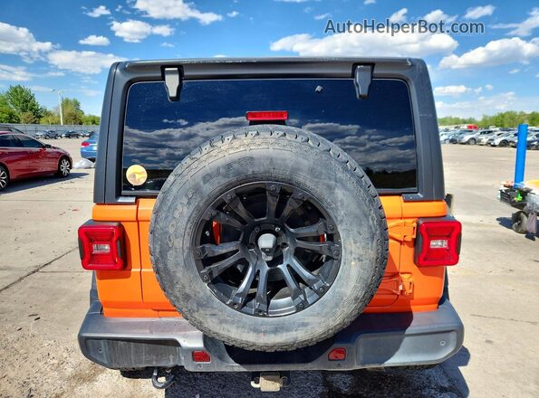 1C4GJXAN4JW237202 2018 JEEP WRANGLER Orange უკანა ხედი