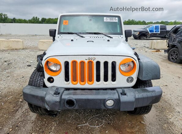 1C4HJWDG2GL235809 2016 JEEP WRANGLER White Դիմացի տեսք