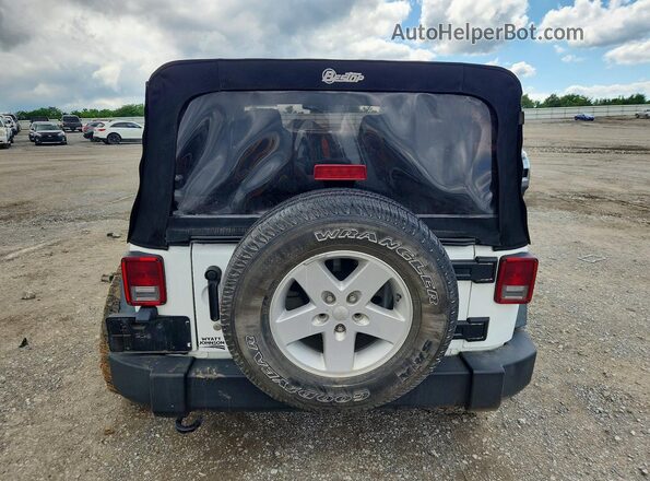 1C4HJWDG6JL925943 2018 JEEP WRANGLER White უკანა ხედი
