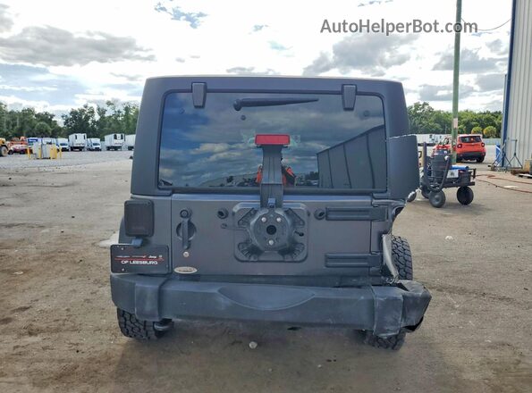 1C4HJWDG8JL930254 2018 JEEP WRANGLER Gray Rear view