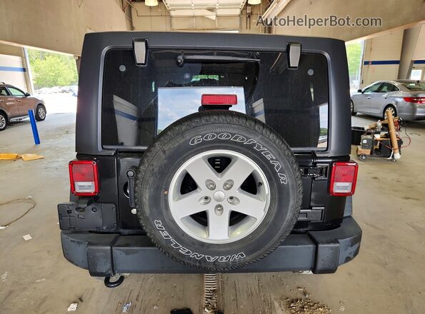 1C4HJWDGXJL837588 2018 JEEP WRANGLER Black Rear view