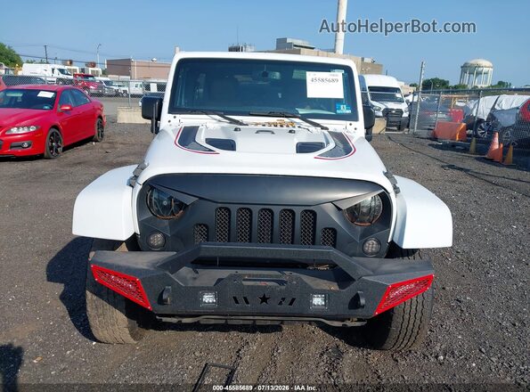 1C4HJWEG8GL319907 2016 JEEP WRANGLER UNLIMITED White Սարքավորումների վահանակի տեսք