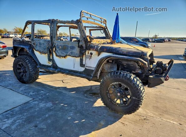 1C4HJWFG9HL589874 2017 JEEP WRANGLER White Przód prawy