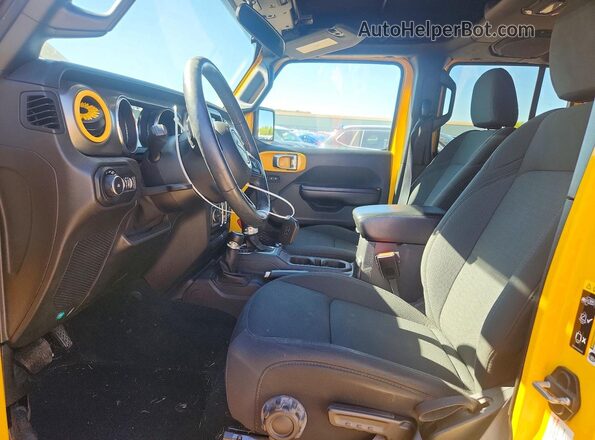 1C4HJXDG1MW624487 2021 JEEP WRANGLER Золотой Вид салона спереди