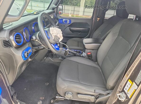 1C4HJXDG2KW650769 2019 JEEP WRANGLER Gray Front interior view