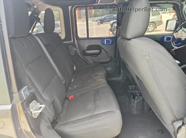 1C4HJXDG2KW650769 2019 JEEP WRANGLER Gray Rear interior view