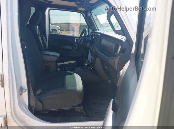 1C4HJXDM1LW257823 2020 JEEP WRANGLER UNLIMITED White Front interior view