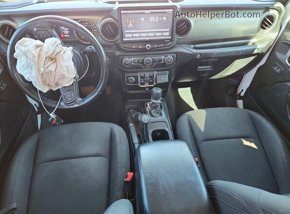 1C4HJXDN3LW248467 2020 JEEP WRANGLER Белый Вид панели приборов