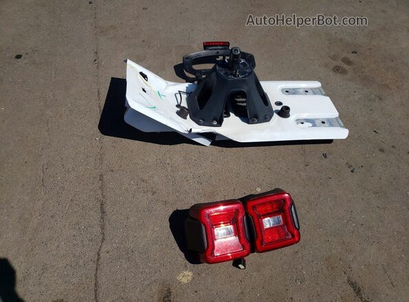 1C4HJXDN8MW762400 2021 JEEP WRANGLER Белый Вид подкапотного пространства