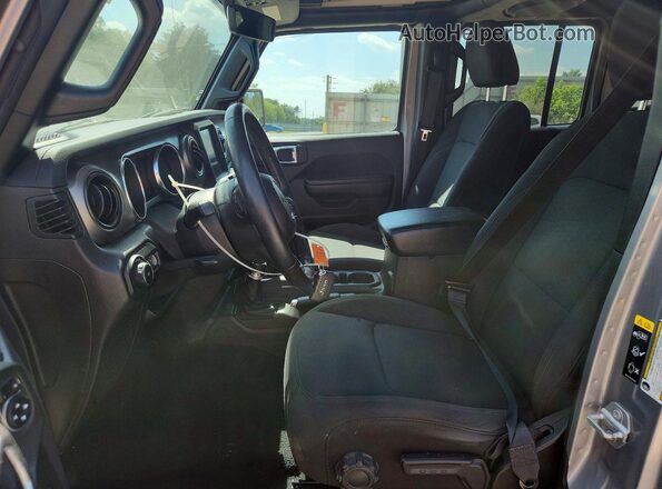 1C4HJXDN9LW313239 2020 JEEP WRANGLER Silver Вид салону спереду