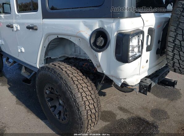 1C4HJXDNXJW331701 2018 JEEP WRANGLER UNLIMITED Белый Вид спереди