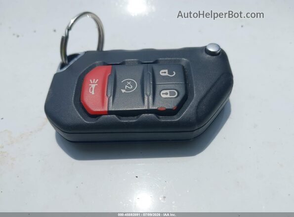 1C4HJXEG2KW589101 2019 JEEP WRANGLER UNLIMITED Черный Вид панели приборов