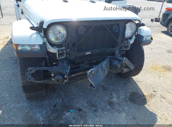 1C4HJXEG8JW202484 2018 JEEP WRANGLER UNLIMITED White Vista frontal