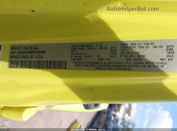 1C4HJXEN0PW702646 2023 JEEP WRANGLER Желтый Вид подкапотного пространства