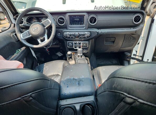 1C4HJXEN7JW328690 2018 JEEP WRANGLER White Dashboard view