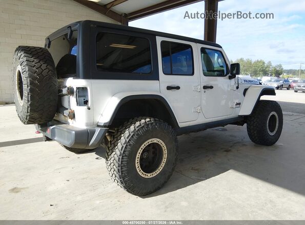 1C4HJXFG0JW308555 2018 JEEP WRANGLER UNLIMITED White Задня права чверть