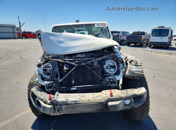 1C4HJXFG2JW265675 2018 JEEP WRANGLER White Widok z przodu
