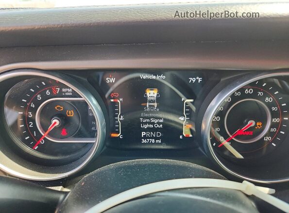 1C4HJXFG4JW260462 2018 JEEP WRANGLER White Вид щитка приладів