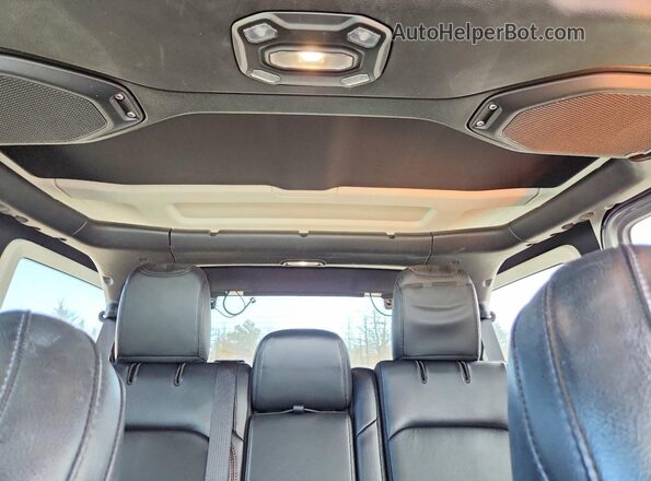 1C4HJXFN0JW176931 2018 JEEP WRANGLER Silver Widok tylnych siedzeń