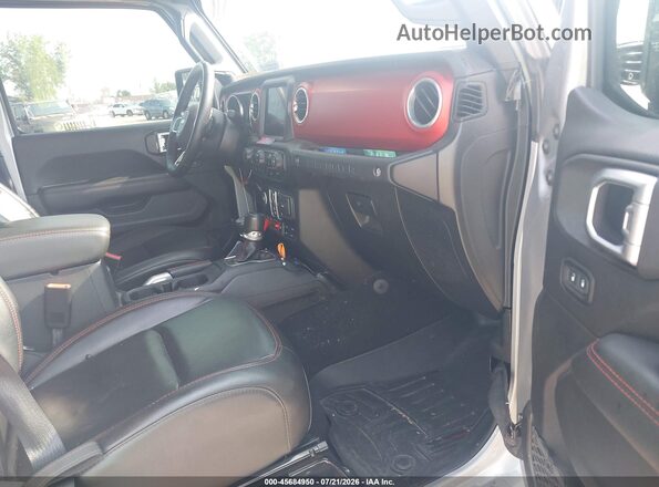 1C4HJXFN0LW151742 2020 JEEP WRANGLER UNLIMITED Silver Вид салону спереду