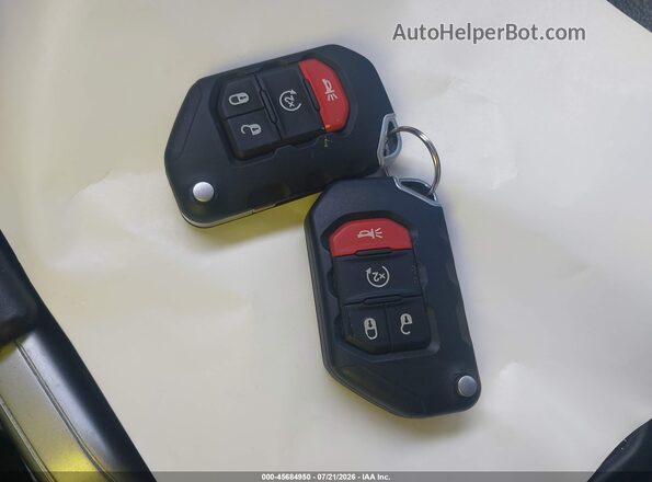 1C4HJXFN0LW151742 2020 JEEP WRANGLER UNLIMITED Silver Вид панелі приладів