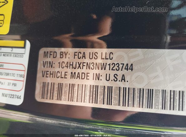 1C4HJXFN3NW123744 2022 JEEP WRANGLER UNLIMITED Black Engine compartment view