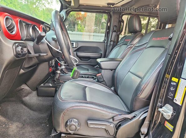 1C4HJXFN4LW260110 2020 JEEP WRANGLER Черный Вид салона спереди