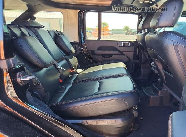 1C4JJXP64MW643233 2021 JEEP WRANGLER Black Rear seats view