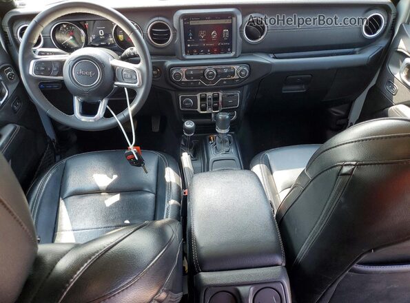1C4JJXP66PW703047 2023 JEEP WRANGLER Silver Widok deski rozdzielczej
