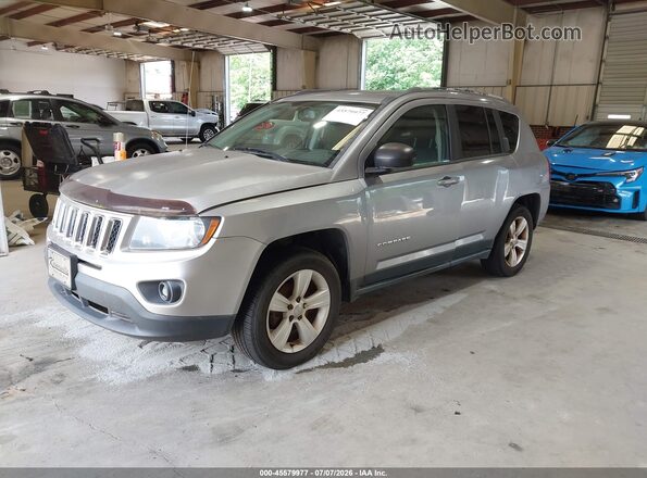1C4NJCBA0HD123859 2017 JEEP COMPASS Серебряный Передняя левая четверть