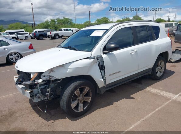 1C4NJCBA1GD560297 2016 JEEP COMPASS White წინა მარცხენა ხედი სამი მეოთხედიდან
