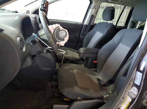 1C4NJCBA1HD146521 2017 JEEP COMPASS Черный Вид салона спереди
