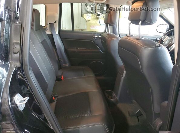 1C4NJCBA2HD184971 2017 JEEP COMPASS Black Вид задньої частини салону