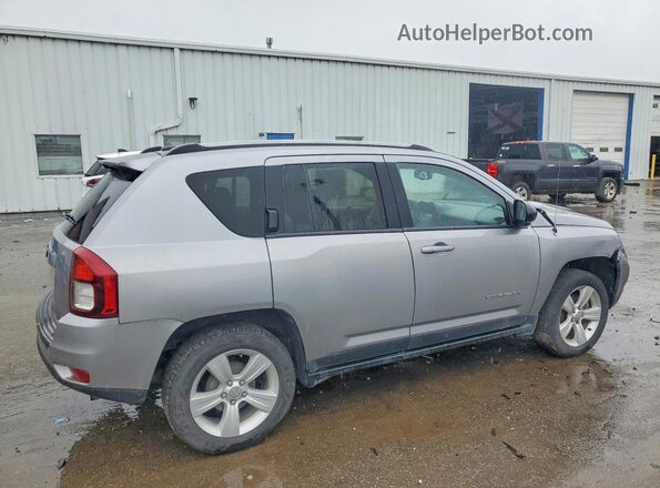 1C4NJCBA3GD628454 2016 JEEP COMPASS Серебряный Задняя правая четверть