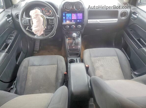 1C4NJCBA3GD628454 2016 JEEP COMPASS Серебряный Вид панели приборов