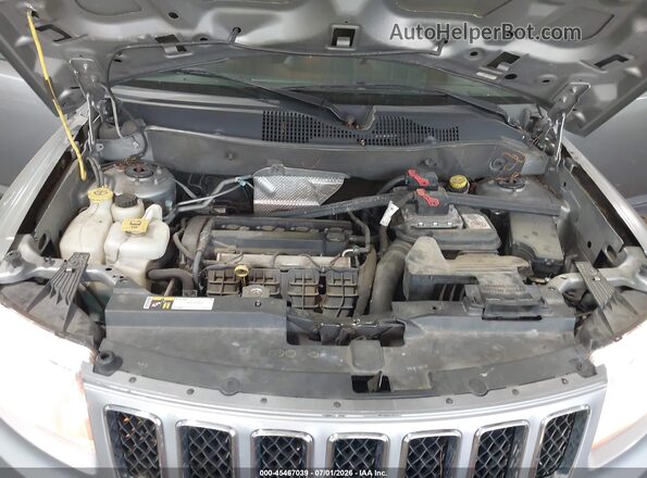 1C4NJCBA3GD688685 2016 JEEP COMPASS Серый Вид сзади