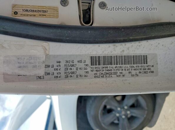 1C4NJCBA4GD615597 2016 JEEP COMPASS White VIN կոդի պիտակի տեսք