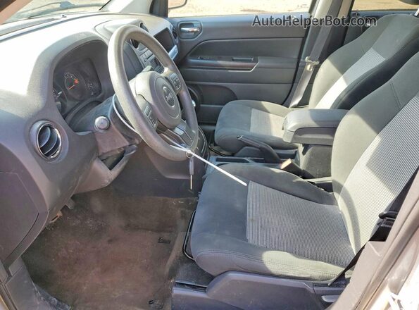 1C4NJCBA4HD123282 2017 JEEP COMPASS Silver Widok wnętrza z przodu