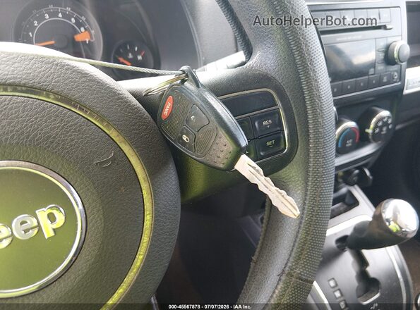 1C4NJCBA4HD124044 2017 JEEP COMPASS Black Widok deski rozdzielczej