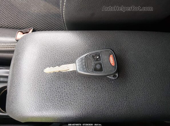 1C4NJCBA5HD153973 2017 JEEP COMPASS Red Dashboard view