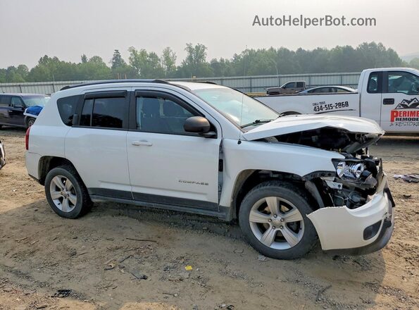 1C4NJCBA8GD611746 2016 JEEP COMPASS Белый Передняя правая четверть