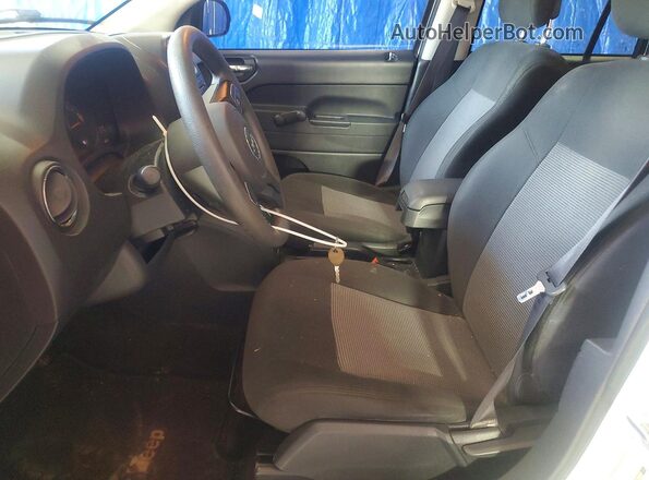 1C4NJCBA8HD136617 2017 JEEP COMPASS White Սալոնի դիմացի տեսք
