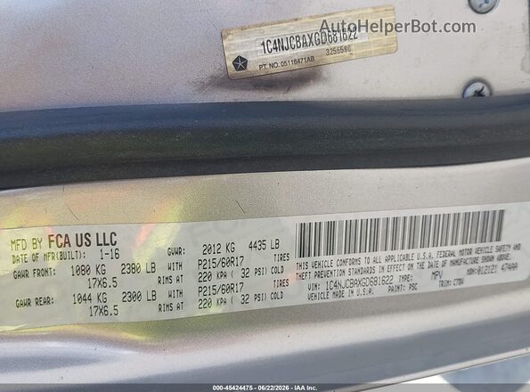 1C4NJCBAXGD681622 2016 JEEP COMPASS Silver Engine compartment view
