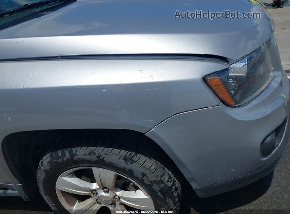 1C4NJCBAXGD681622 2016 JEEP COMPASS Silver 360 interior view