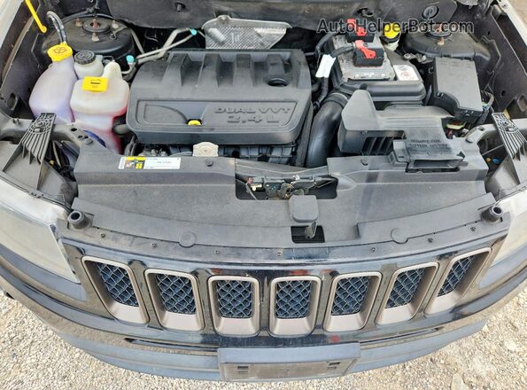 1C4NJCBB7GD676578 2016 JEEP COMPASS Black Вид задньої частини салону