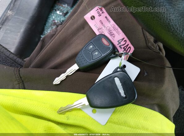 1C4NJCBBXHD186556 2017 JEEP COMPASS Серый Вид панели приборов