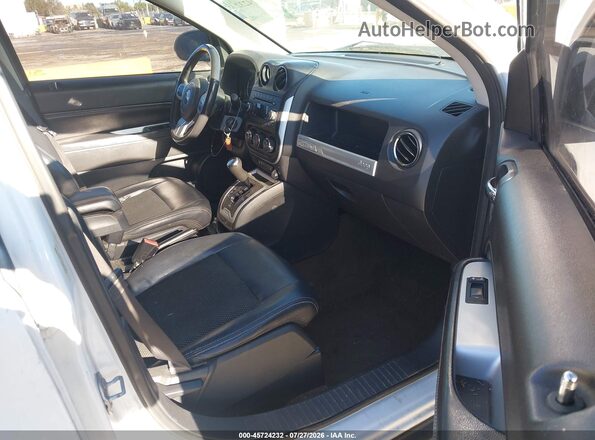 1C4NJCEA2GD737984 2016 JEEP COMPASS White Вид салону спереду