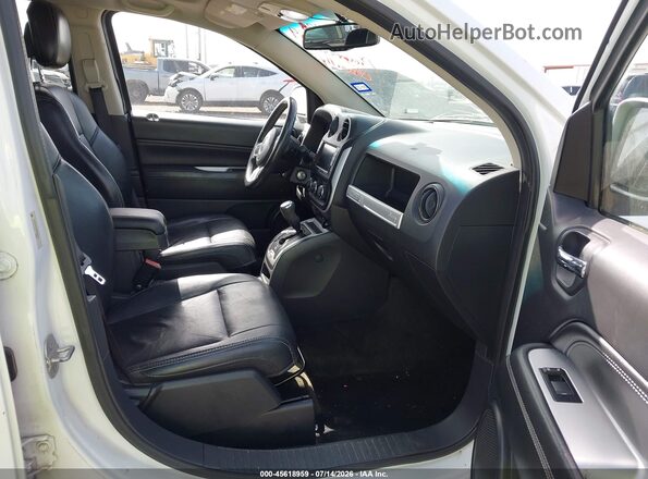 1C4NJCEA8GD546814 2016 JEEP COMPASS White Вид салону спереду